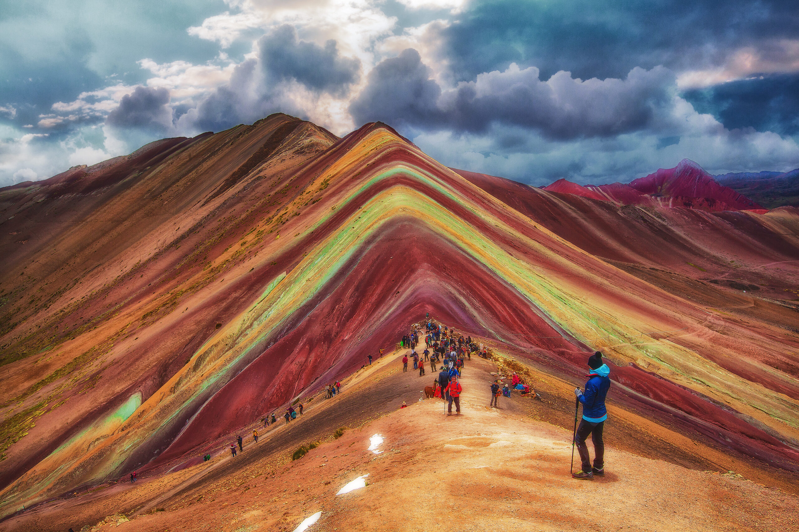 Tourists,Visit,Vinicunca,,Mountain,Seven,Colors,,January,2018,,Cusco,Peru